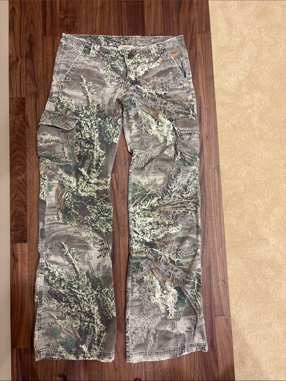 Realtree Girl Camo Low Rise Cargo Pants in Advantage Max 1 Print